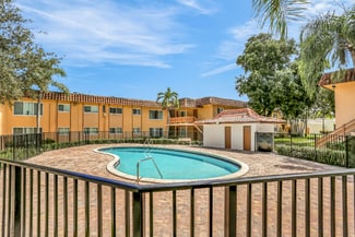 2719 NW 39th Terrace Unit 204, Lauderdale Lakes, FL 33311