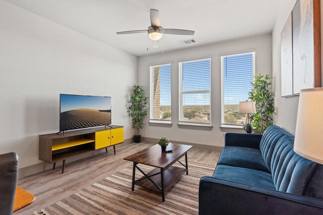 12100 1/2 Ferrystone Glen Dr unit ID1343247P, Austin, TX 78617 - photo 2