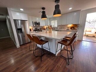 14027 N 32nd St, Phoenix, AZ 85032