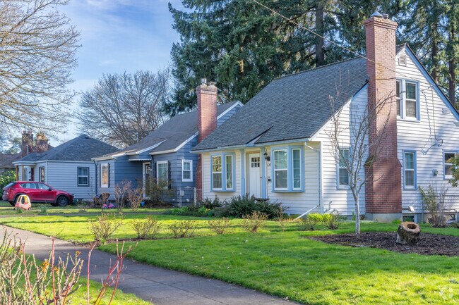 A row of Cape Cod homes in the University Park neighborhood.