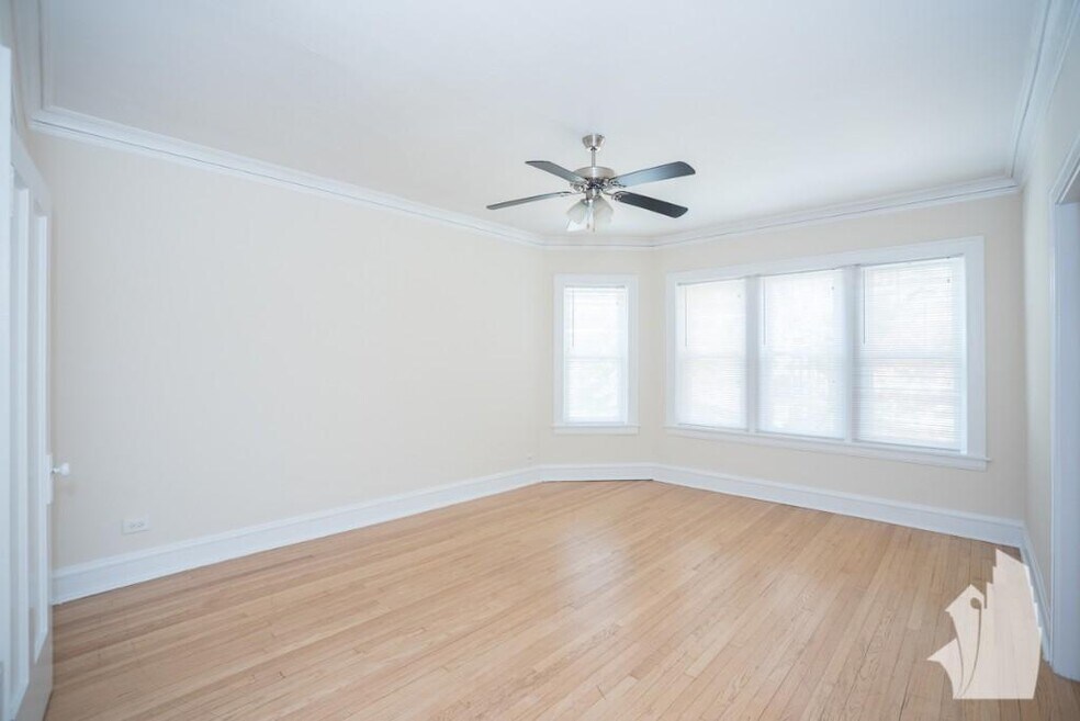 5208 N Leavitt St unit 2204-1, Chicago, IL 60625 - photo 1