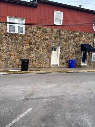 357 11th St Unit FL-2, Monaca, PA 15061