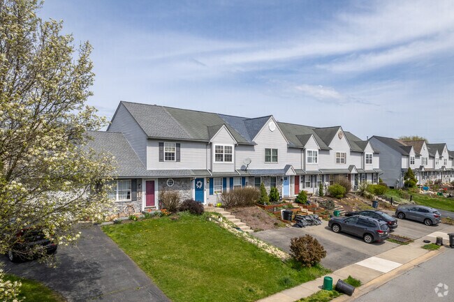 Newly built townhomes are a popular option for those moving to Maytown.