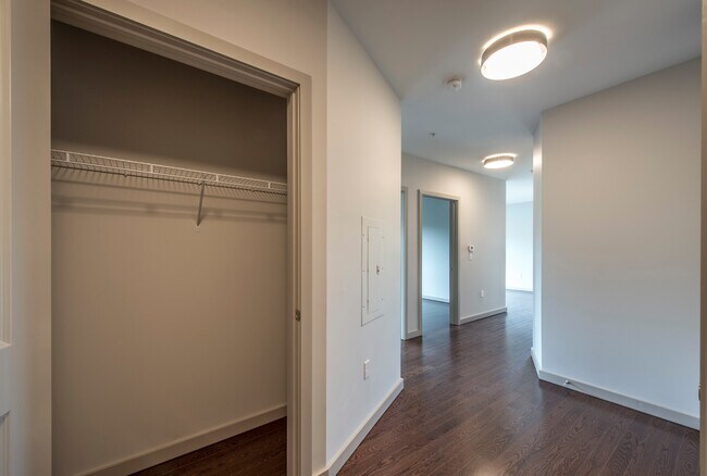 24 Marion St unit 404, Brookline, MA 02446 - photo 5