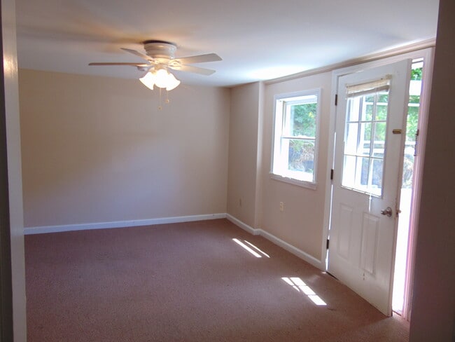 322 Main St unit 2, Marlborough, NH 03455 - photo 3