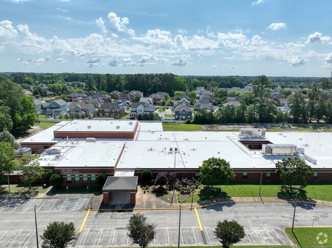 The Great Bridge Intermediate School is in close proximity to many neighborhood homes.