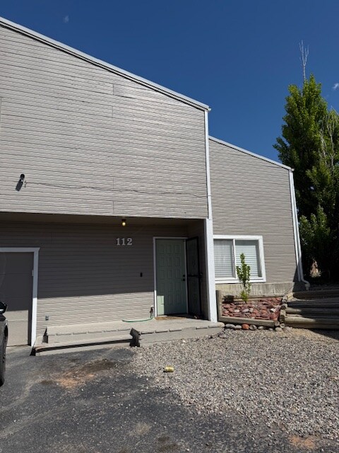 112 Anna Ct, Grand Junction, CO 81503
