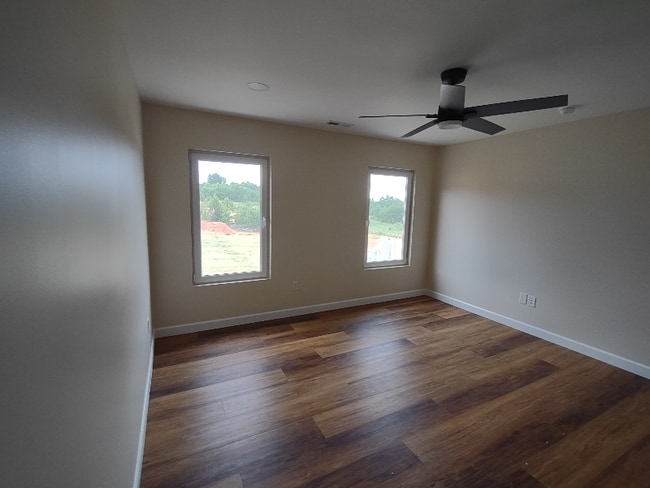 434 Turpin Rd unit 434 Turpin Rd, Inman, SC 29349 - photo 4