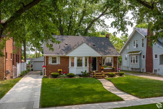 Cottage-style homes give Five Points its warmth and charm.