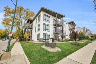 611 S State St, Champaign, IL 61820