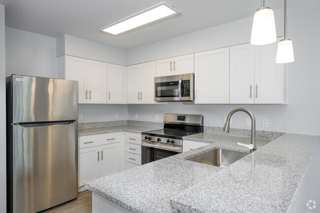 Hill House at Beechfield, A 62+ Senior Community, Bowie, MD 20720 - photo 6