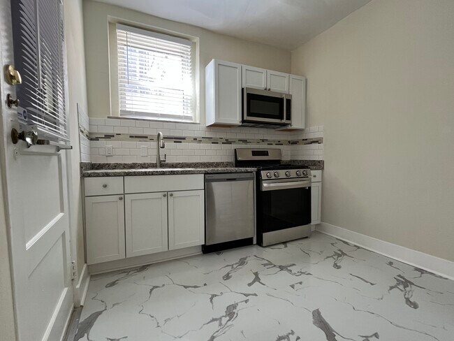 Rosebury Apartments, Clayton, MO 63105 - photo 2