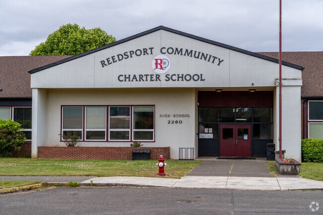 Reedsport Community Charter School serves grades 6-12 in Reedsport.
