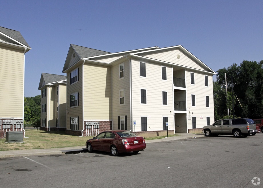 Ruby Oaks Apartments