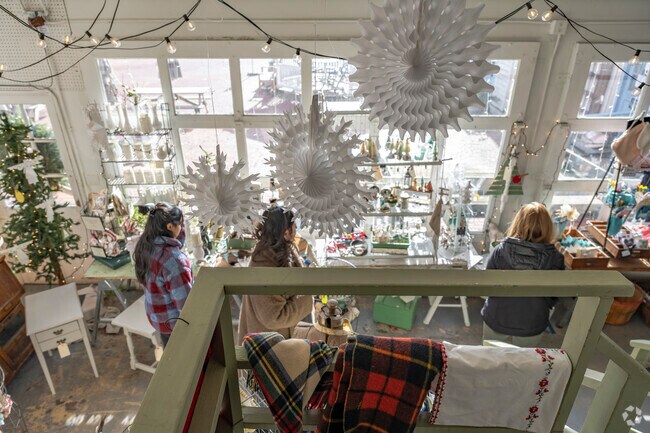 Come shop inside the Heirloom Market during the cold winter months in Wethersfield.