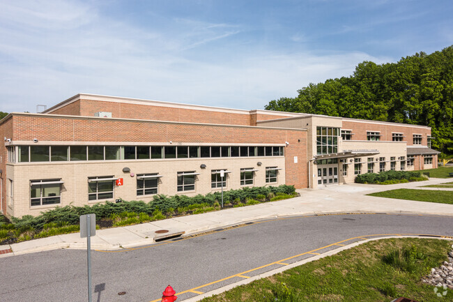Rolling Knolls Elementary School