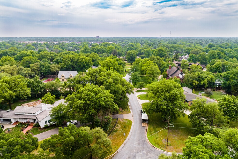 Neighborhoods_Eastborough_V002_071323.mp4