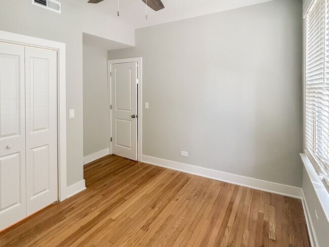 1940 W Winona St unit 1, Chicago, IL 60640 - photo 6