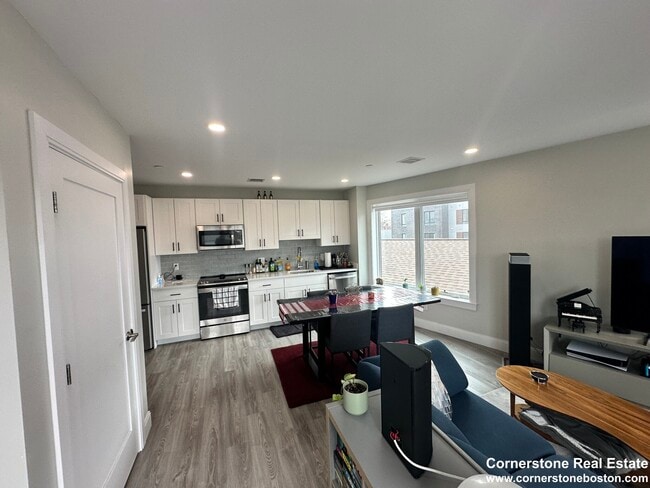 210 Old Colony Ave unit 200-301, Boston, MA 02127 - photo 3