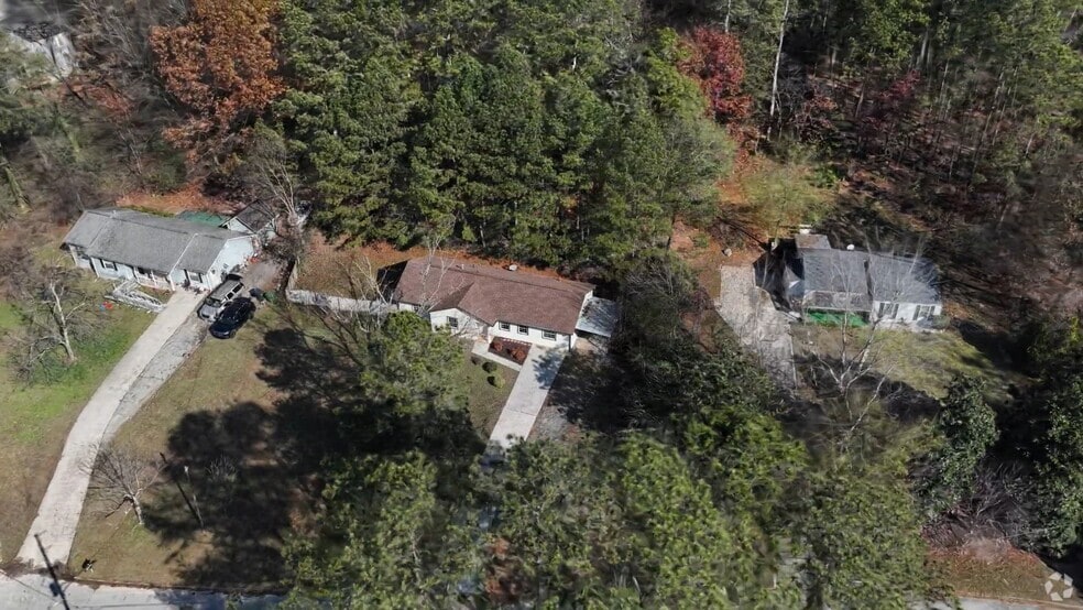 3174 Newcastle Way, Snellville, GA 30039 - photo 2