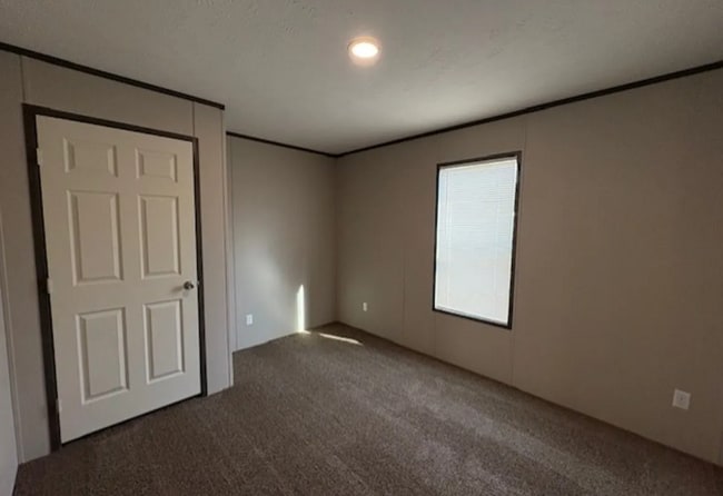 28 W Legrand Ave, Howell, MI 48843 - photo 4