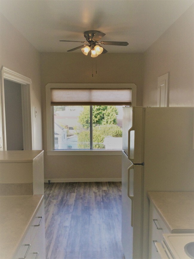 Park Regent, Alameda, CA 94501 - photo 5