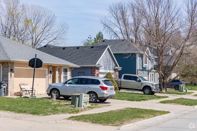 Most McKenzie Avenue housing styles vary, with an emphasis on raised ranch-style and split-level homes.