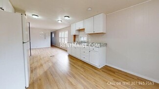 8 Park Rd, Greenbush, ME 04418