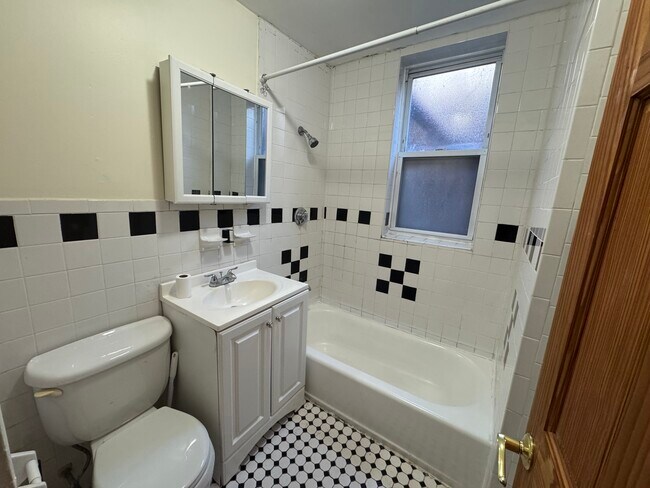384 Riverway unit 1, Boston, MA 02115 - photo 7