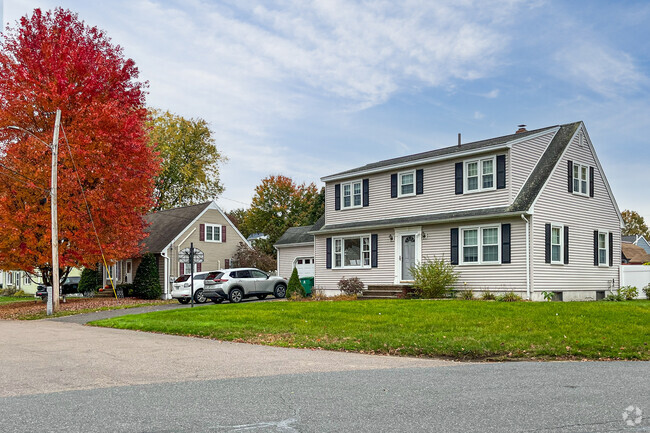 The Northwest Nashua neighborhood offers two-story and single story homes.
