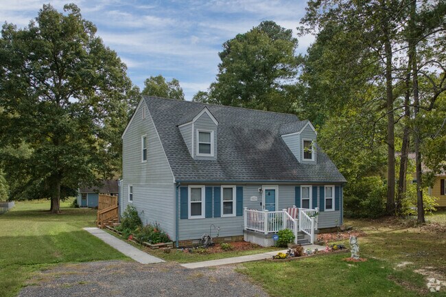 Cape Cod homes are a popular style in Windsor Hills.