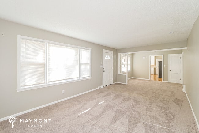 10808 E 58 St, Raytown, MO 64133 - photo 3