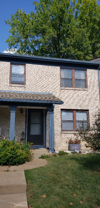 2408 Hidden Meadow Ln, Ballwin, MO 63021