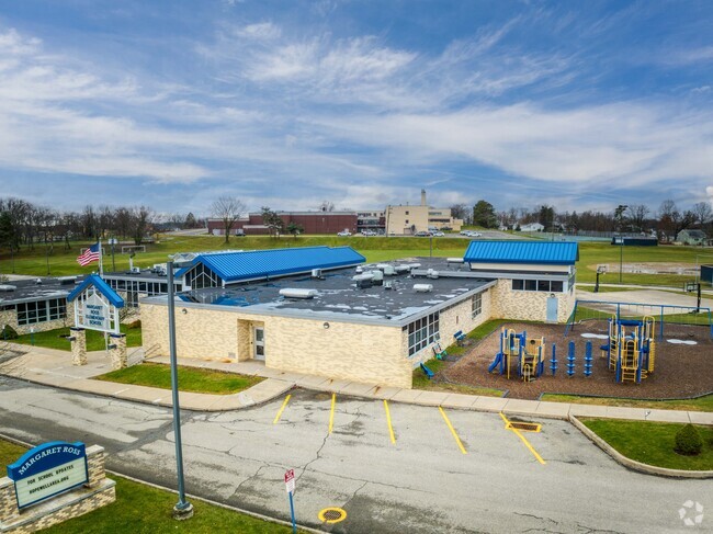 Margaret Ross Elementary is a public K-4 school with a B rating from Niche.