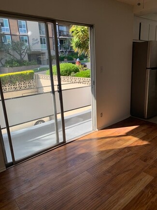 10350 Almayo Ave, Los Angeles, CA 90064