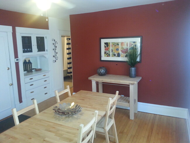 This photo is representative of the apartment for rent. The orientation & colors may differ.