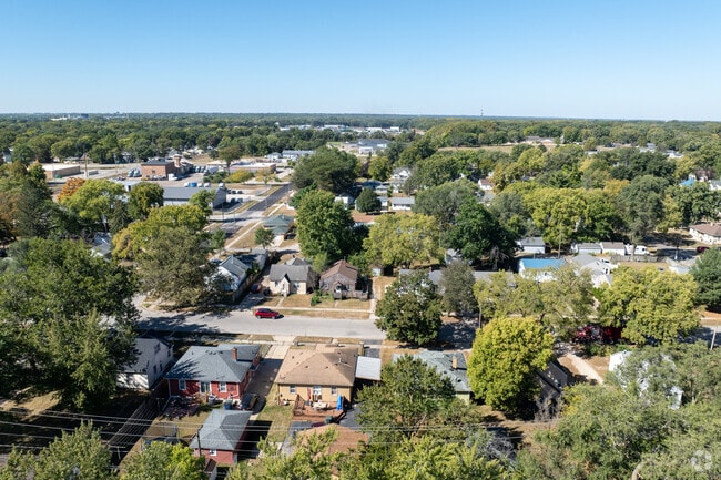 Gates Park is a quaint neighborhood in Waterloo, Iowa.