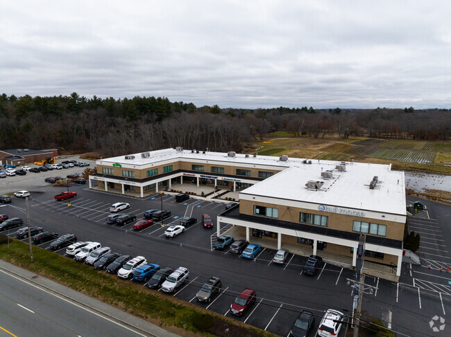The Birches Academy of Art located in Salem, NH is an arts school serving grades K-8.