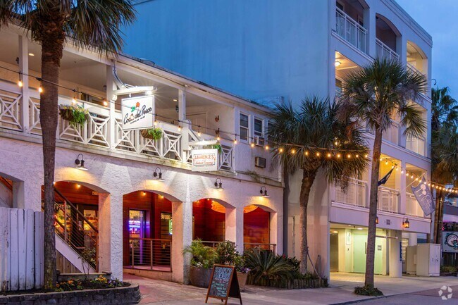 Coda Del Pesce on Isle of Palms is a great restaurant with Italian seafood dishes.
