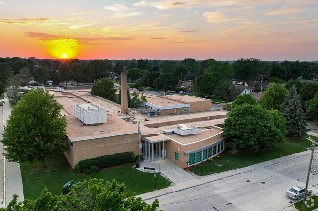 Aerial view of Arno Elementary.