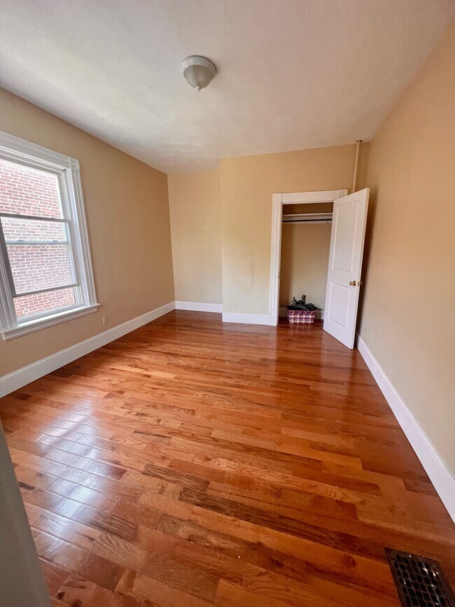 51 Beacon St, Somerville, MA 02143 - photo 6