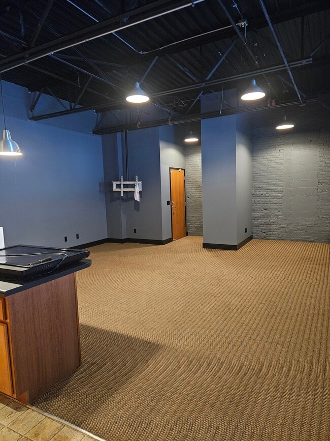 The Lofts at Washington Square, Lansing, MI 48933 - photo 2
