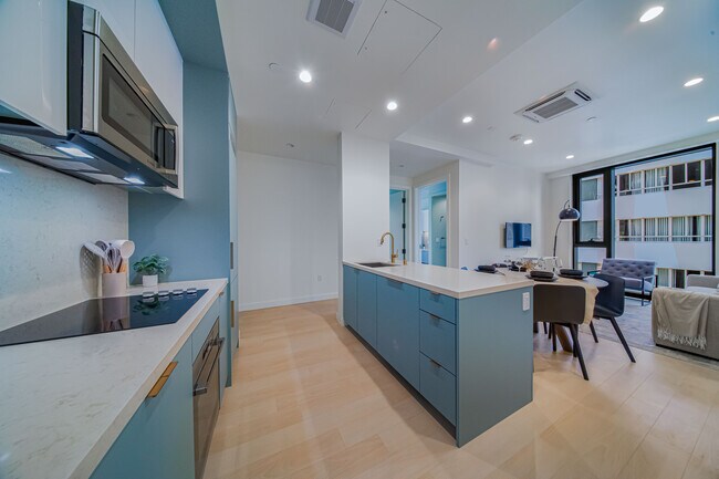 6401 Wilshire Blvd unit 803E, Los Angeles, CA 90048 - photo 6