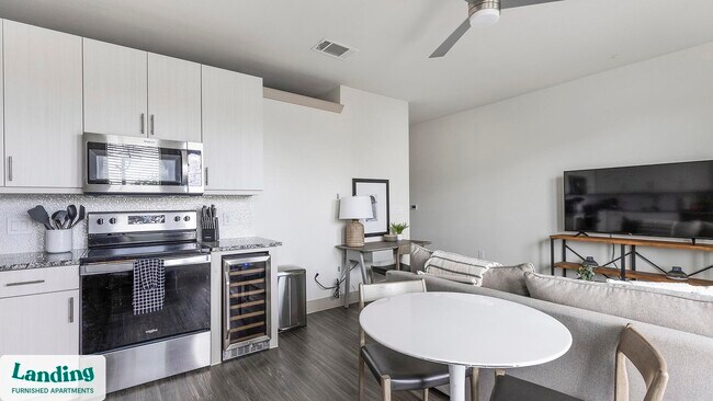 3383 Cedarplaza Ln unit 2215.1410833, Dallas, TX 75235 - photo 3