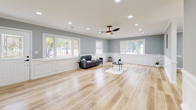 2505 Low Ground Rd, Hayes, VA 23072 - photo 3