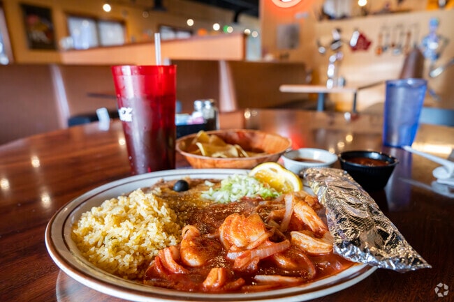 In Zolezzi Lane they are known for strong spices found in the Camarones a la Diabla dish.