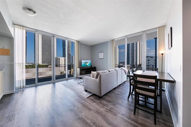 City 24 Condos unit 1104, Miami, FL 33137 - photo 6