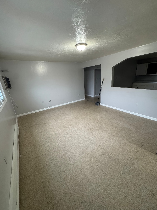 10 Tower St Unit 2L, Webster, MA 01570