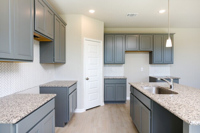 21731 Carballo Oak unit 36478667, Tomball, TX 77377 - photo 4