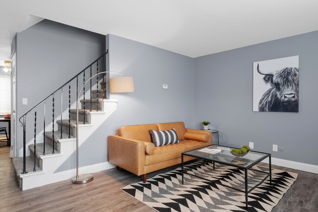 Townhomes at Bexley Creek, Columbus, OH 43209 - photo 6